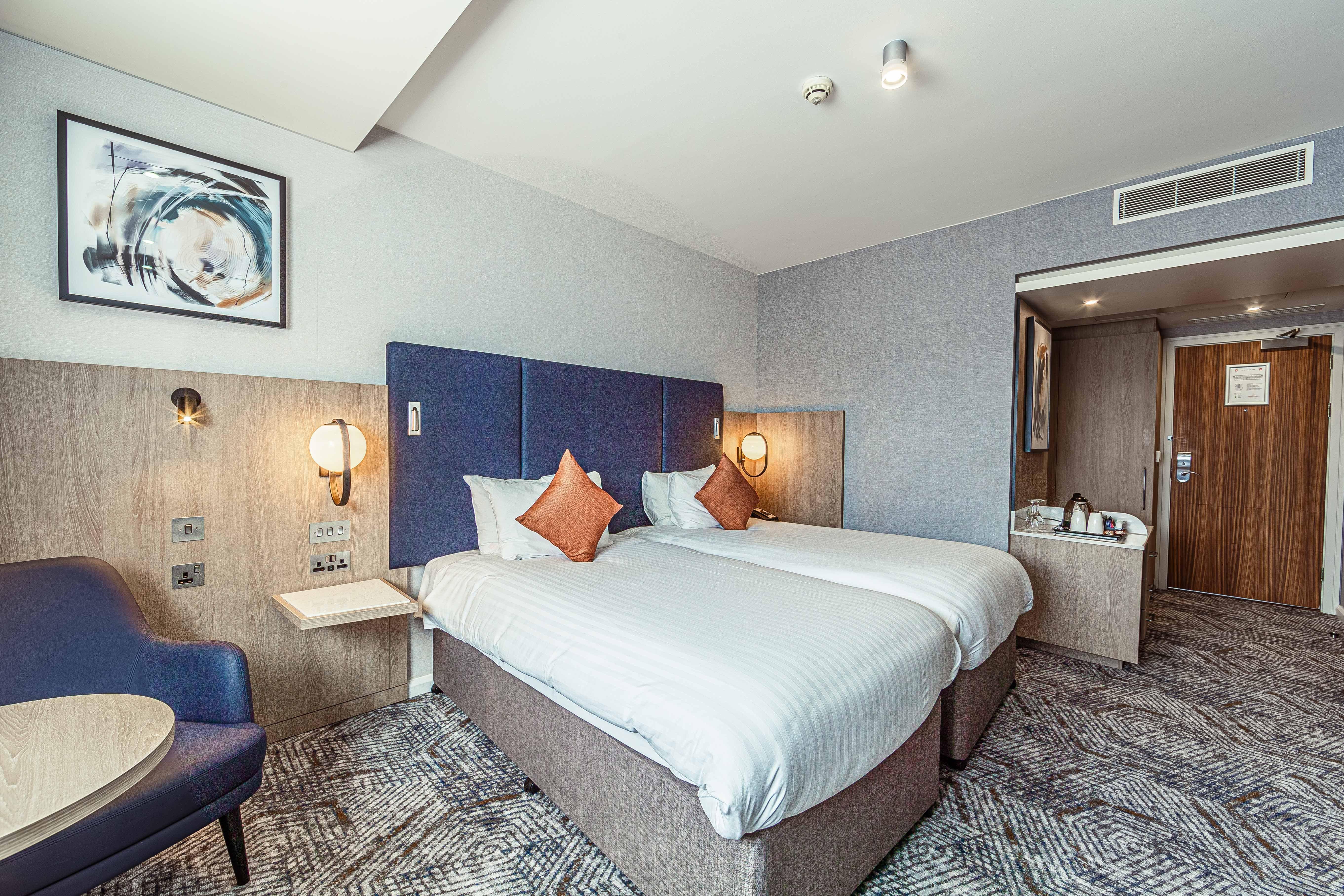Crowne Plaza Reading Hotel Ngoại thất bức ảnh