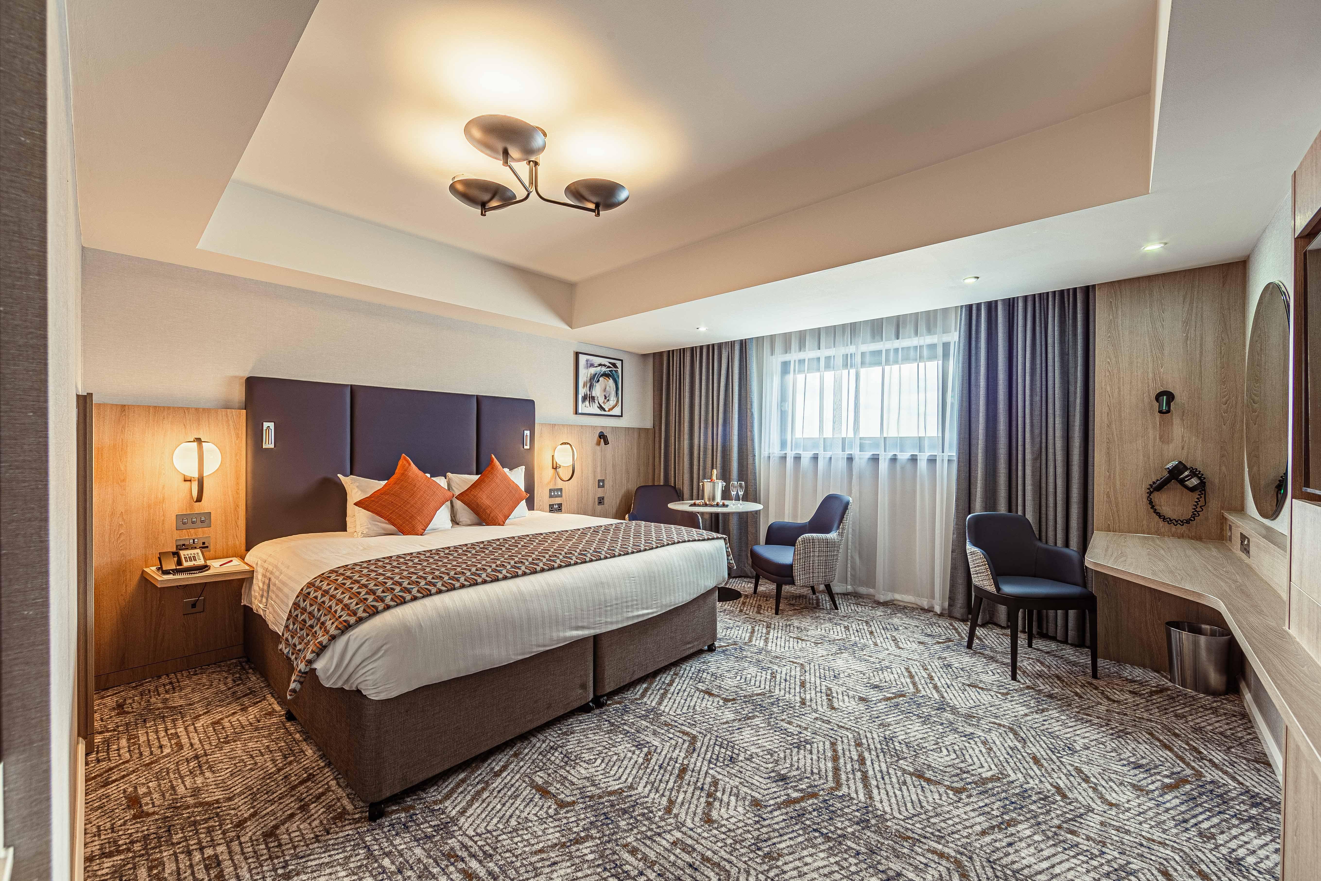 Crowne Plaza Reading Hotel Ngoại thất bức ảnh