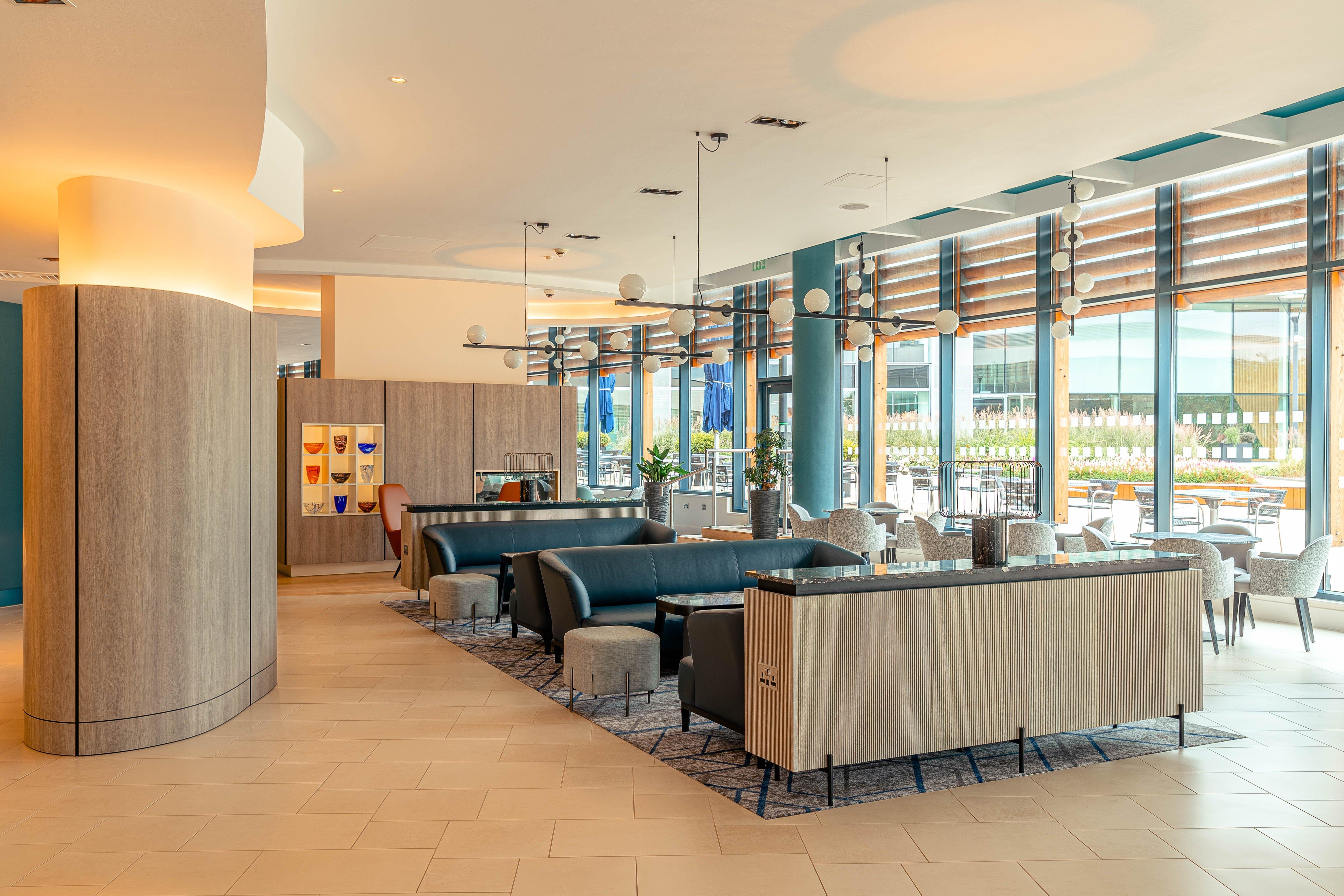 Crowne Plaza Reading Hotel Ngoại thất bức ảnh